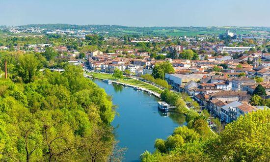 The Charente River at Angouleme, the Charente department of France.jpg